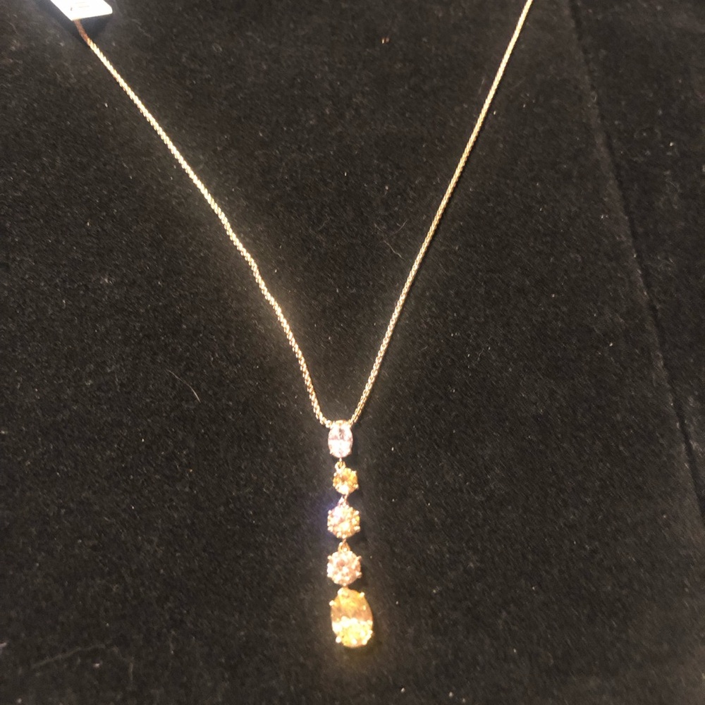 NWT Stunning Nadri 16”- 18” Gold Necklace with Yellow & White CZ Drop Pendant